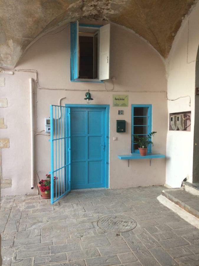 Sotoportego La Canea Exterior foto